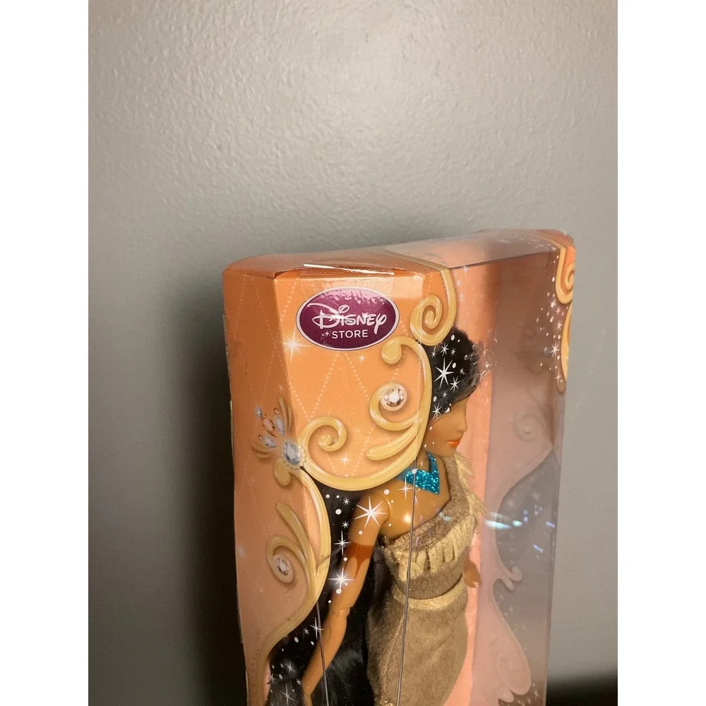 Disney Store Pocahontas Classic Doll 12 inch Disney Princess NIB